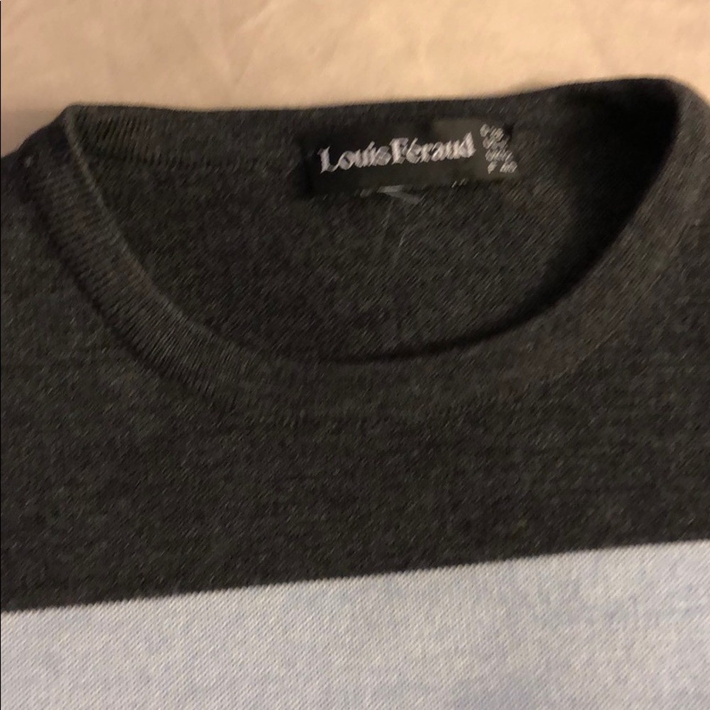 Louis Feraud sweeter, wool